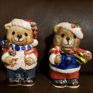 Christmas bears salt and pepper shakers